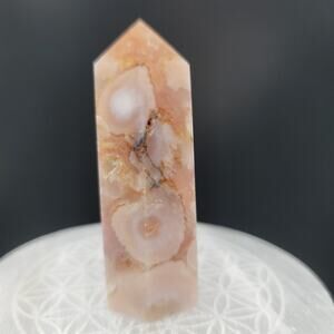 Red Snowflake Cherry Blossom Flower Agate Tower, 64G